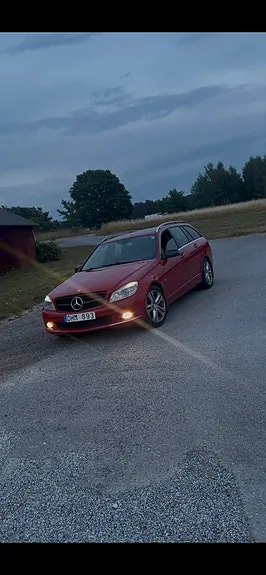 Mercedes-Benz C200