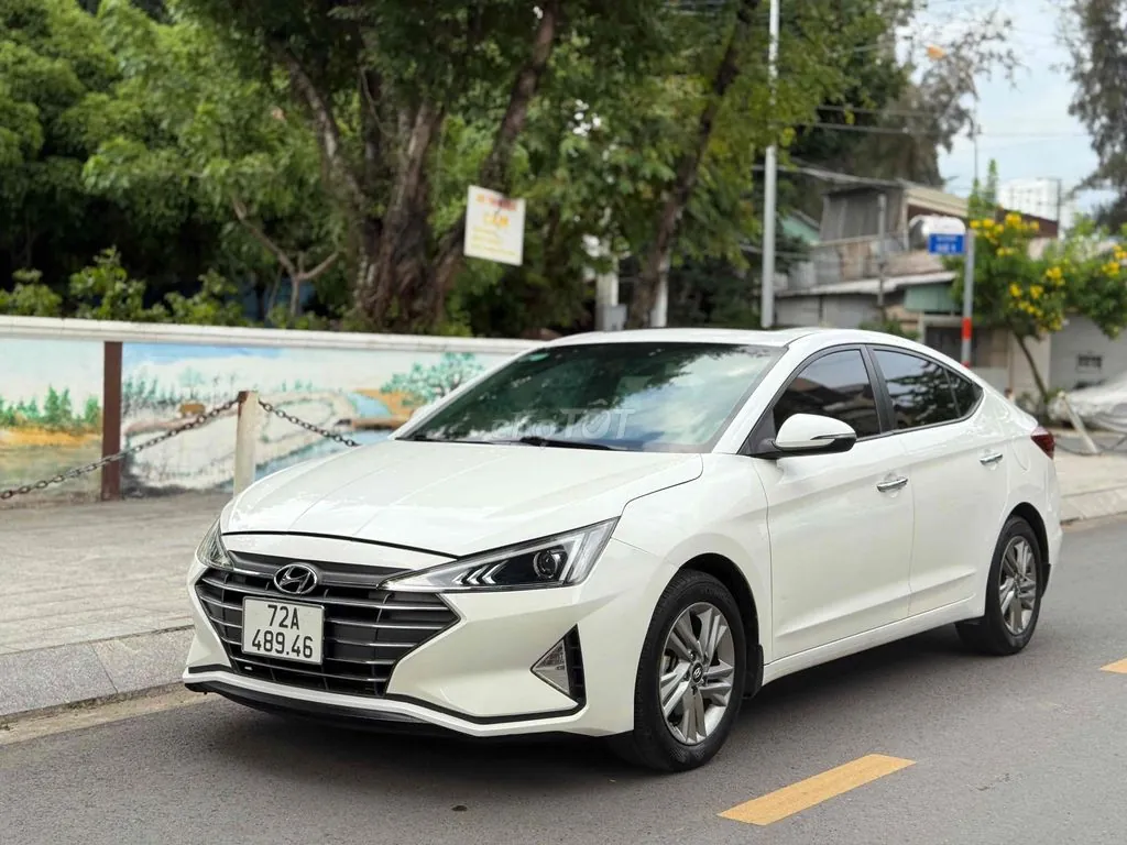 Hyundai Elantra 2021 photo 2