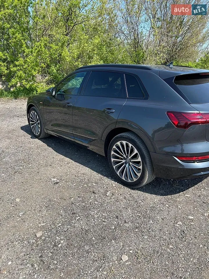 Audi E-Tron 2020 photo 3