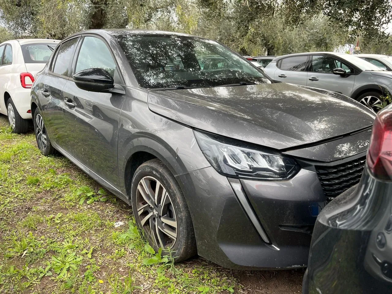 Peugeot 208 2022 photo 2