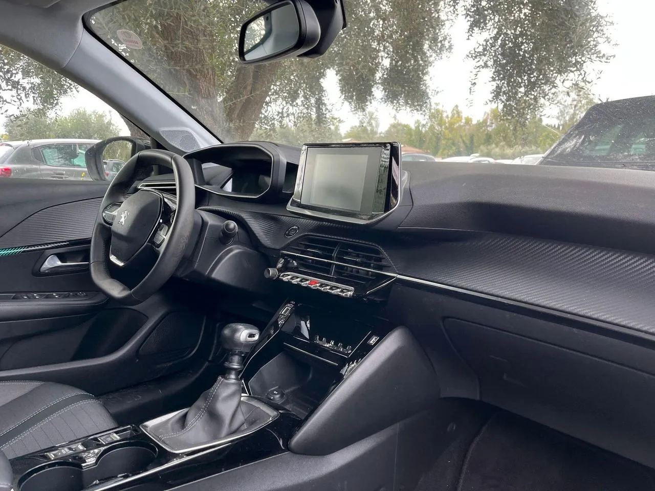 Peugeot 208 2022 photo 5