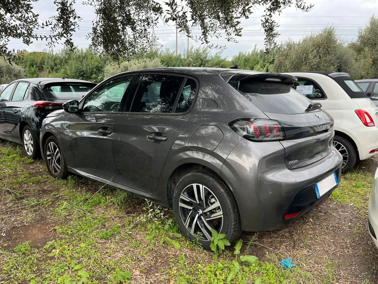 Peugeot 208 2022 photo 3