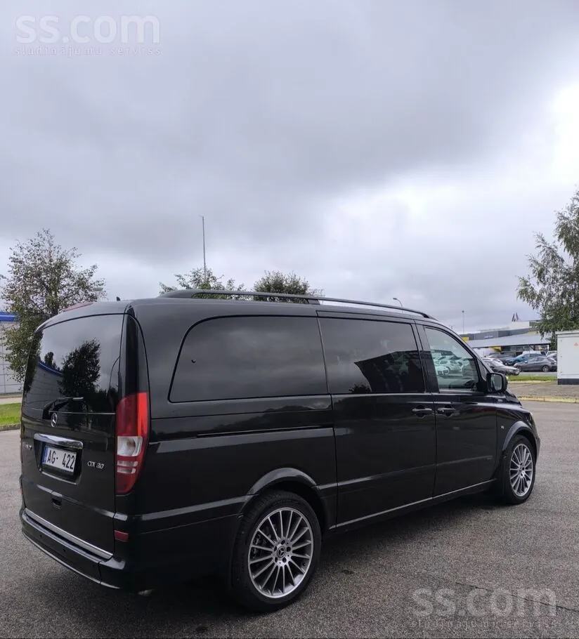 Mercedes-Benz Viano 2010 photo 3