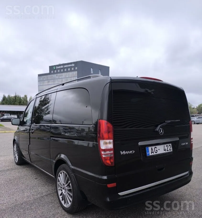 Mercedes-Benz Viano 2010 photo 4