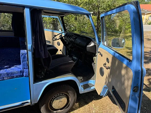Volkswagen Transporter 1975 photo 3
