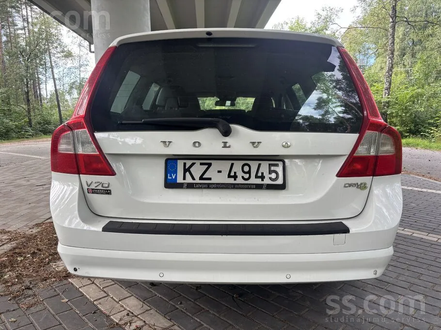 Volvo V70 2011 photo 4