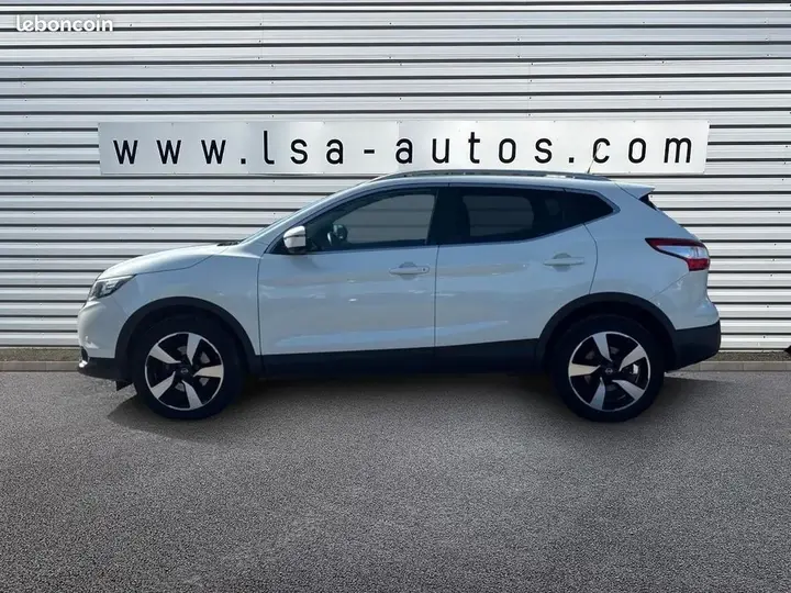 Nissan Qashqai 2016 photo 2