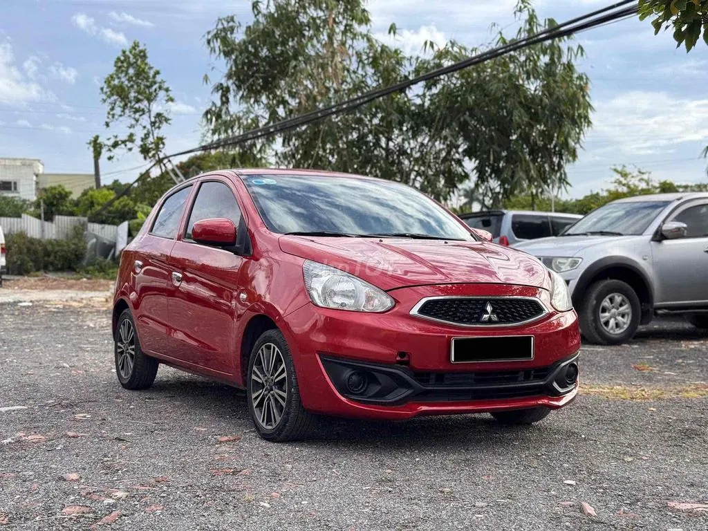 Mitsubishi Mirage 2017 photo 2