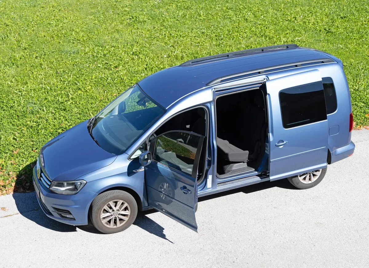 Volkswagen Caddy 2018 photo 2