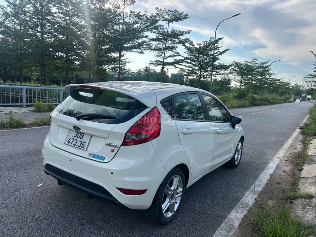 Ford Fiesta 2013 photo 5