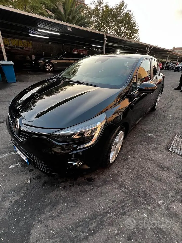 Renault Clio 2021 photo 2