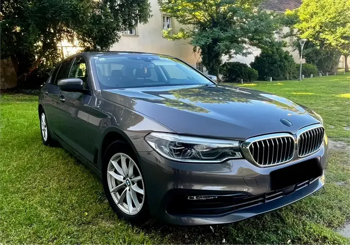 BMW 530E 2019 photo 2