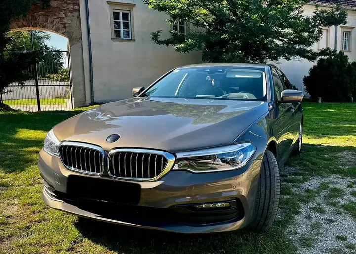 BMW 530E