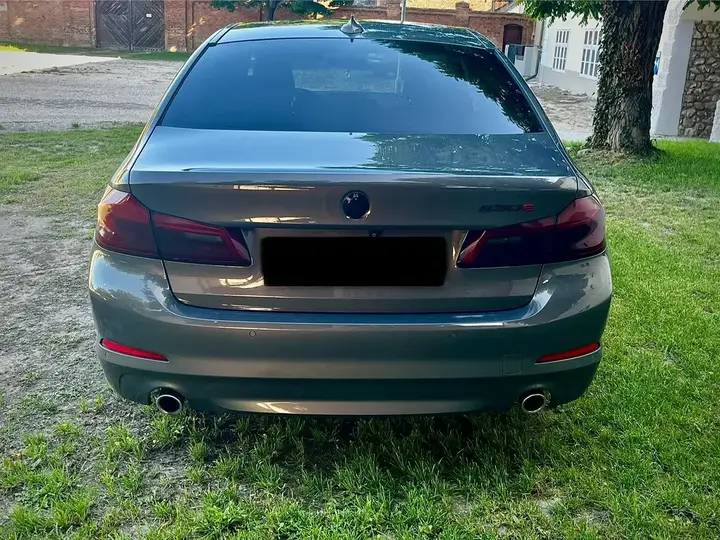 BMW 530E 2019 photo 3