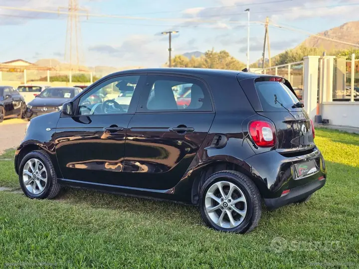 Smart Forfour 2019 photo 4