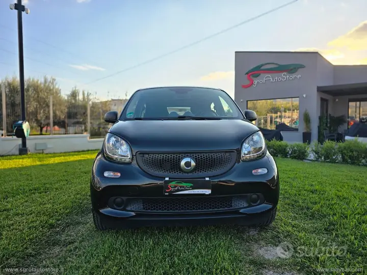 Smart Forfour 2019 photo 2
