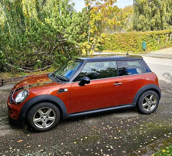 Mini Cooper 2011 photo 2