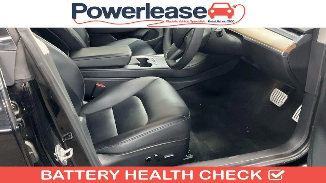 Tesla Model 3 2022 photo 3