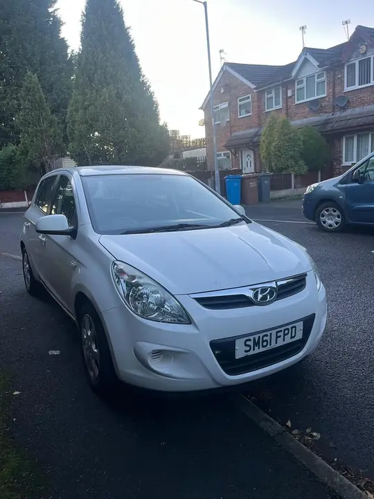 Hyundai I20 2012 photo 2