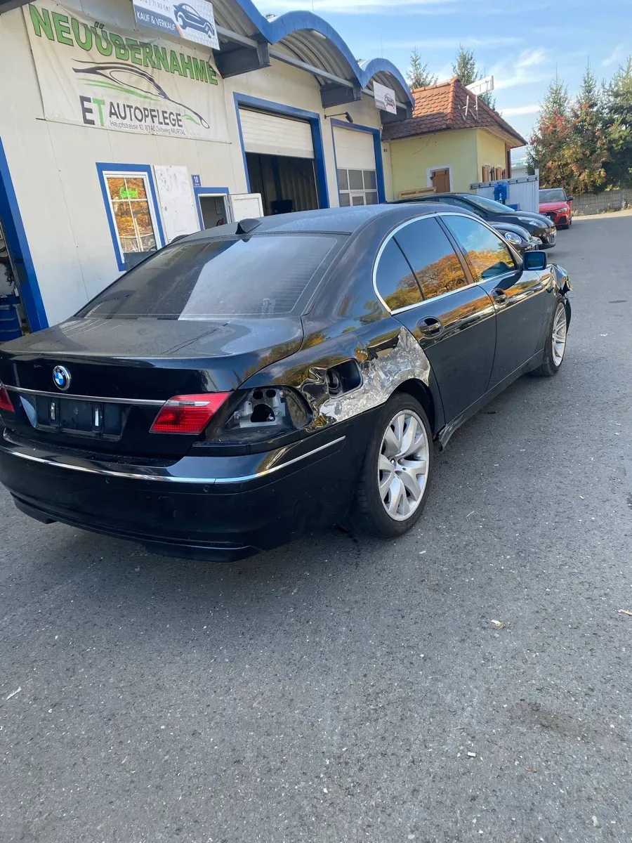 BMW 7 Series 2007 photo 3