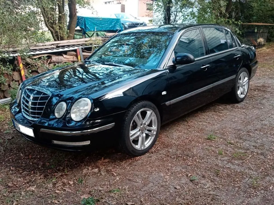 Kia Opirus