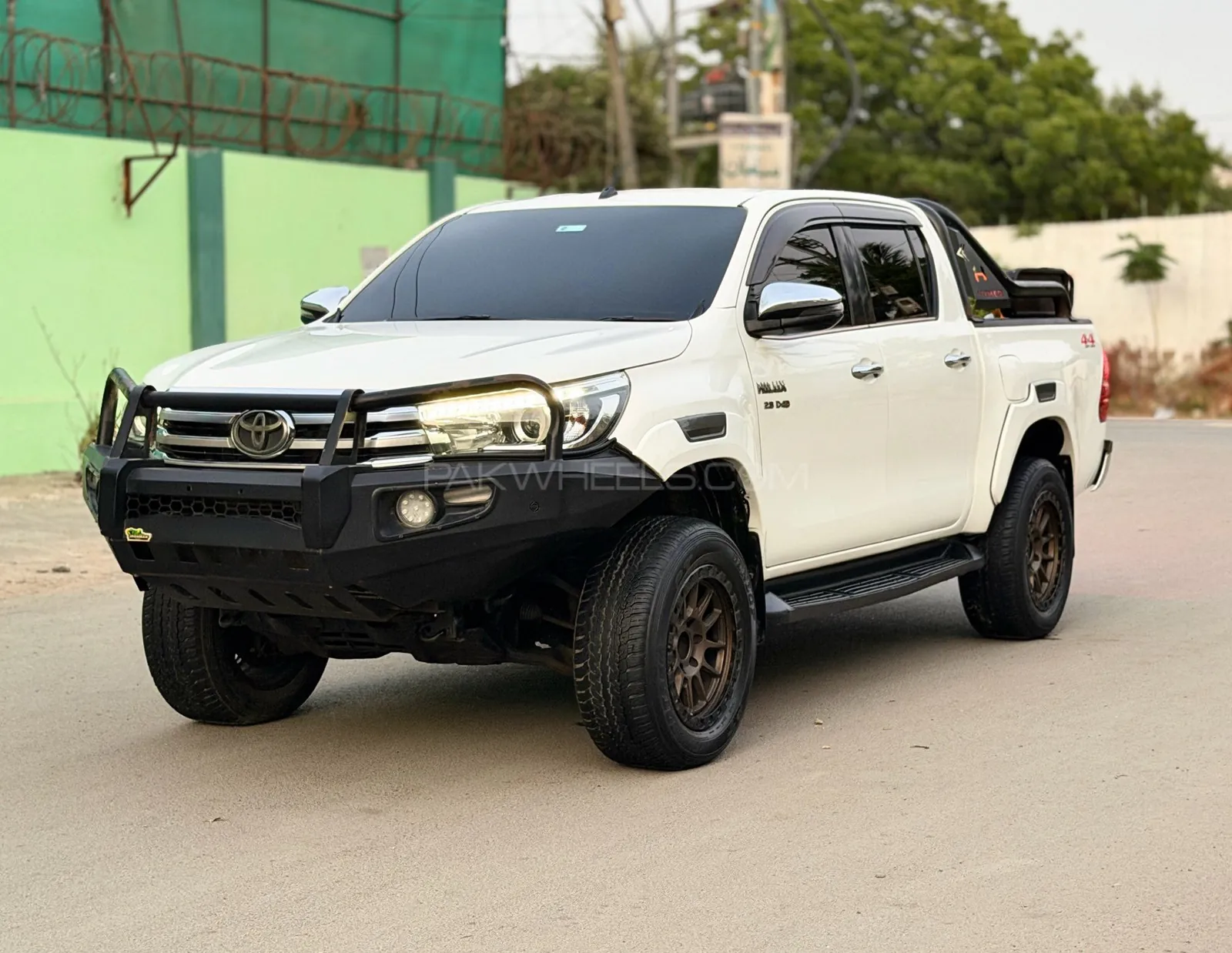Toyota Hilux