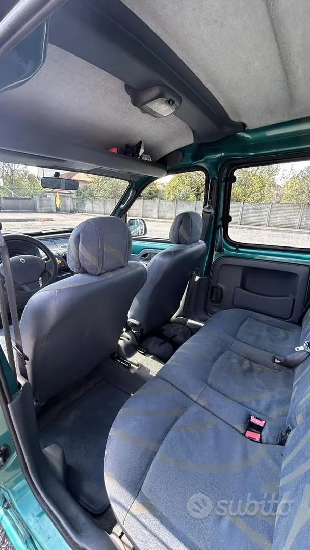 Renault Kangoo 2001 photo 4