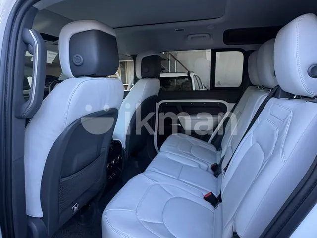 Land Rover Defender 2026 photo 3