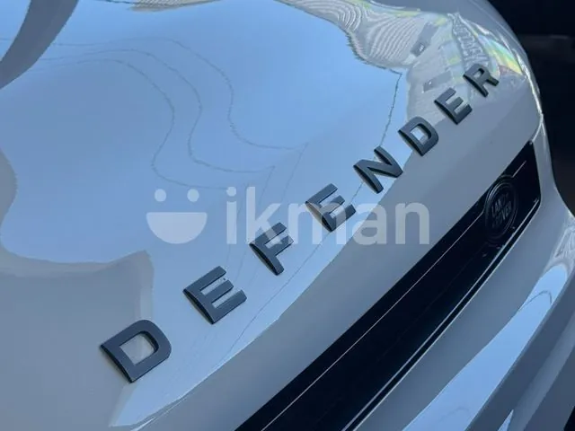 Land Rover Defender 2026 photo 4