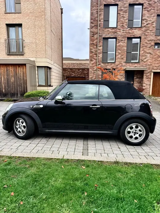 Mini One 2013 photo 5