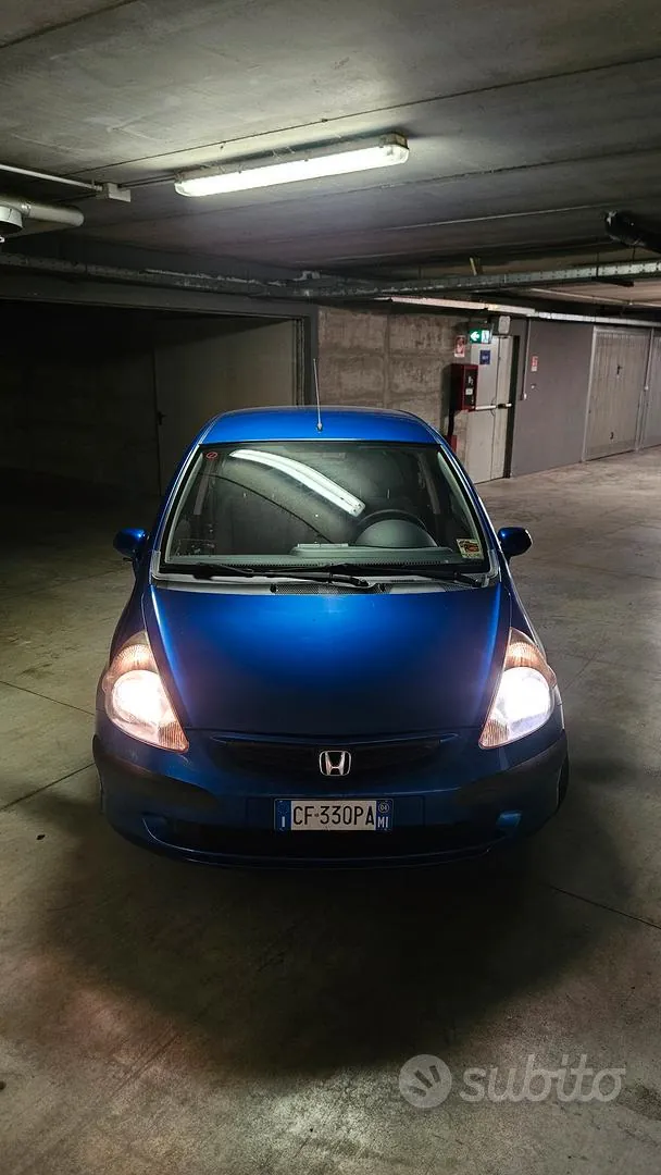 Honda Jazz 2004 photo 2