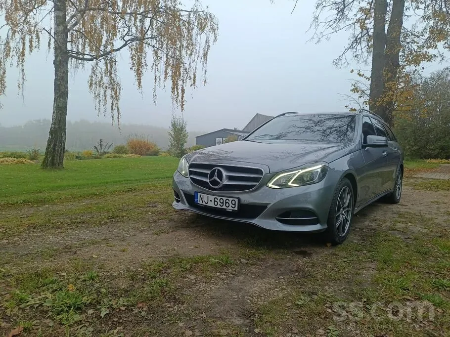 Mercedes-Benz E200 2013 photo 4