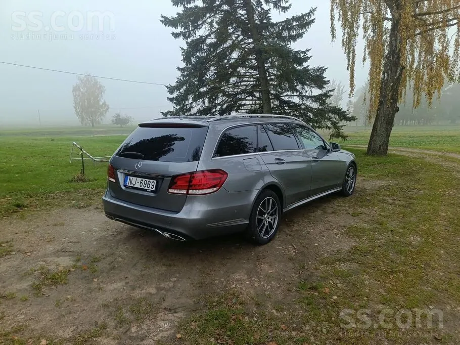 Mercedes-Benz E200 2013 photo 2
