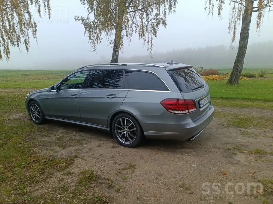 Mercedes-Benz E200 2013 photo 3