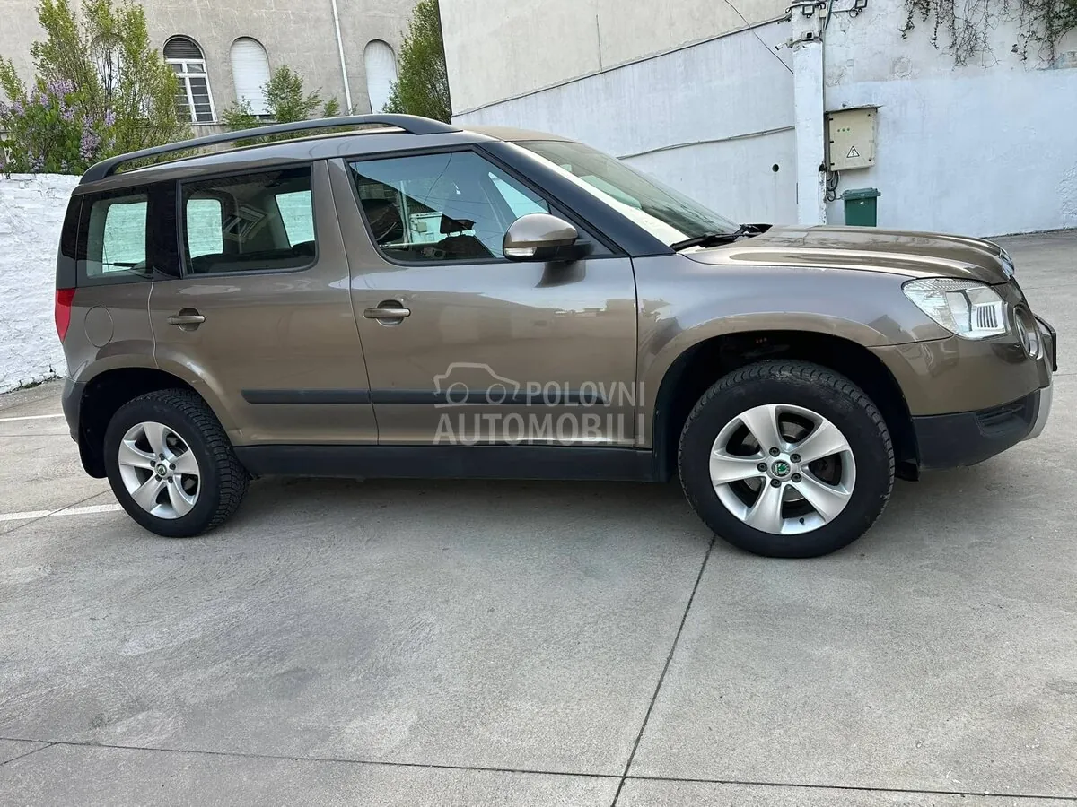Skoda Yeti 2012 photo 2