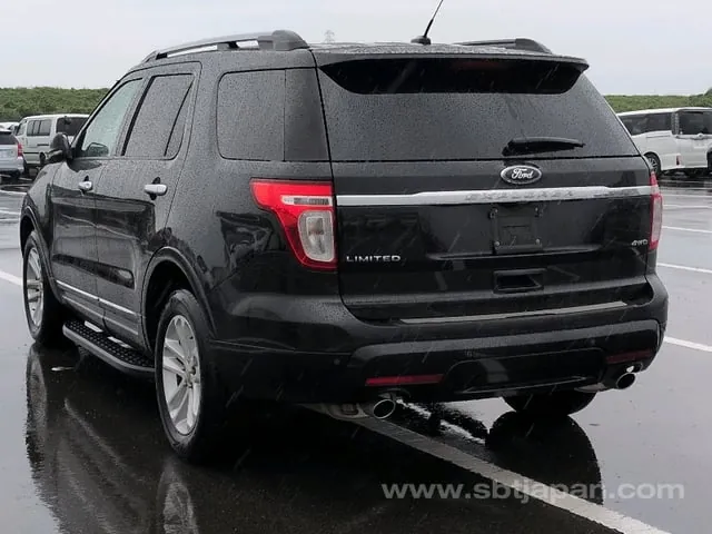 Ford Explorer 2011 photo 3