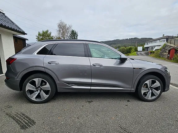 Audi E-Tron 2019 photo 4