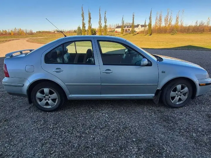 Volkswagen Jetta 2004 photo 3