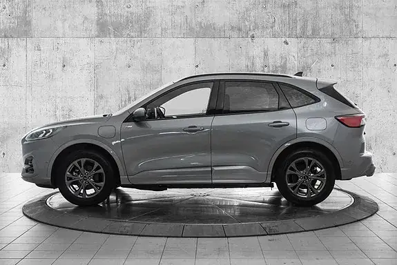 Ford Kuga 2023 photo 2