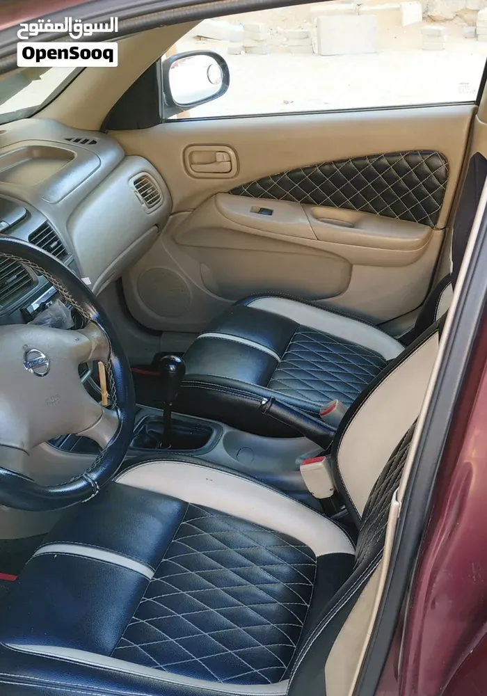 Nissan Sunny 2012 photo 4