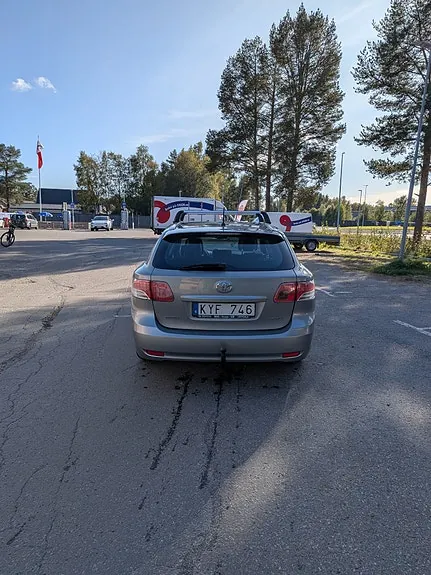 Toyota Avensis 2010 photo 5