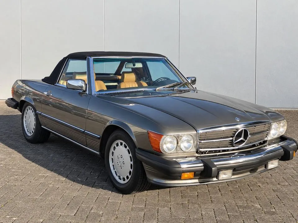 Mercedes-Benz 560 Sl