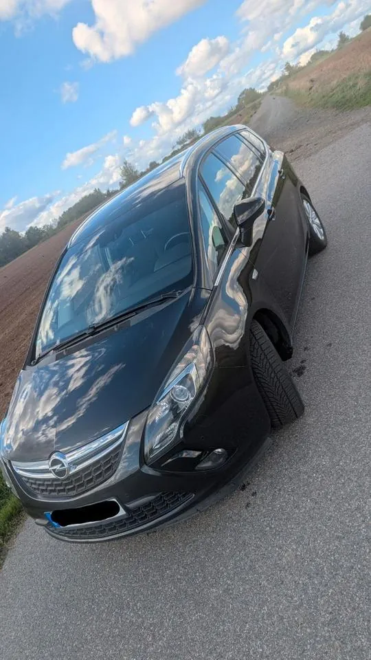 Opel Zafira Tourer