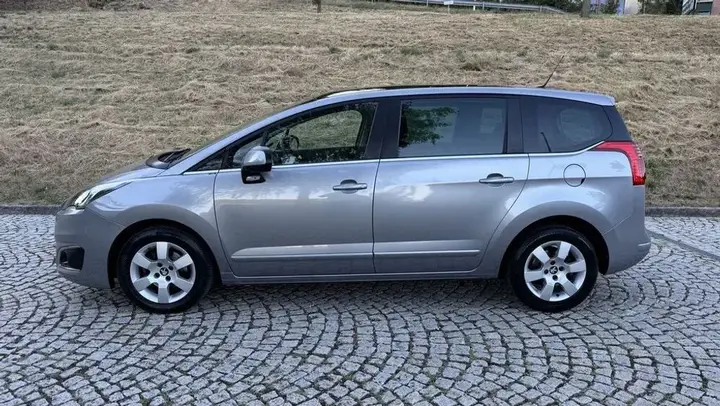 Peugeot 5008 2014 photo 3