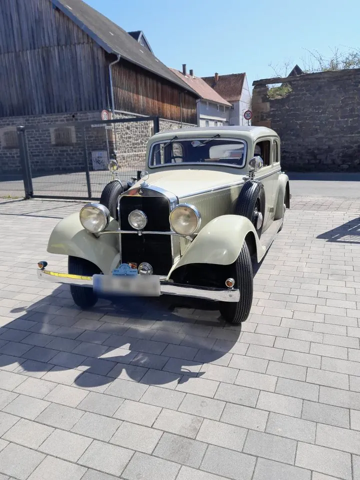 Mercedes-Benz 200