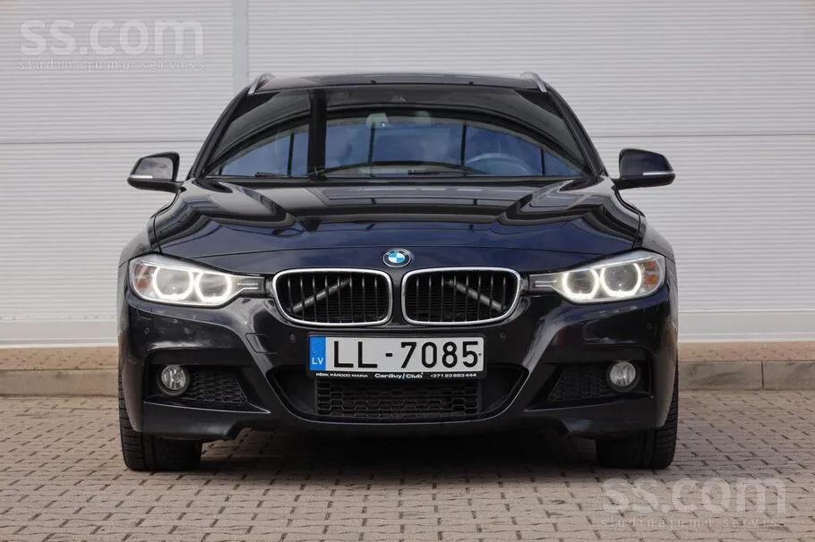 BMW 330 2013 photo 2