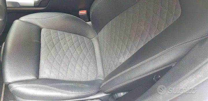 Mercedes-Benz Glb 2020 photo 2