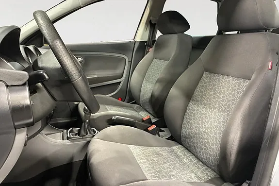 Seat Ibiza 2008 photo 3
