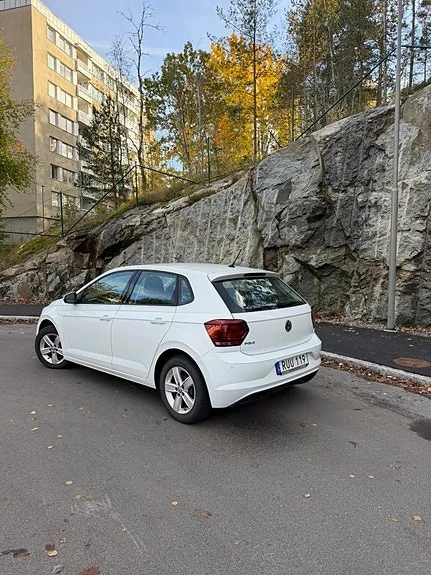 Volkswagen Polo 2018 photo 2