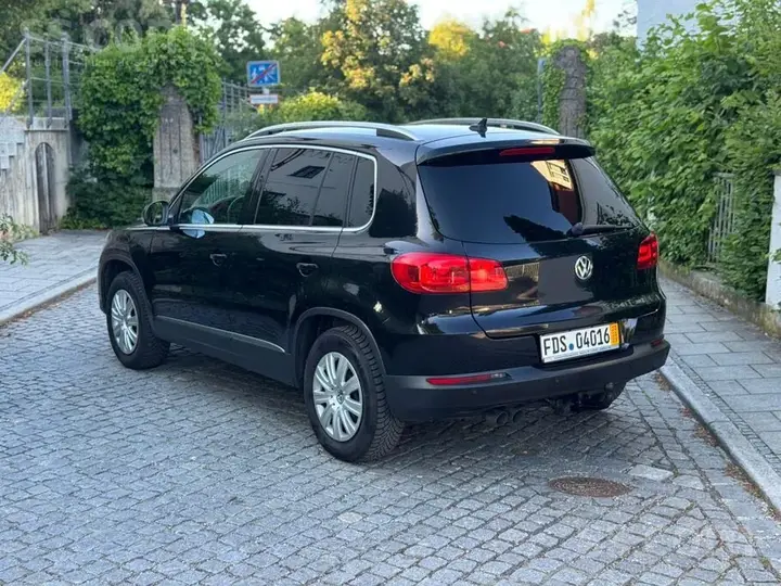 Volkswagen Tiguan 2012 photo 4